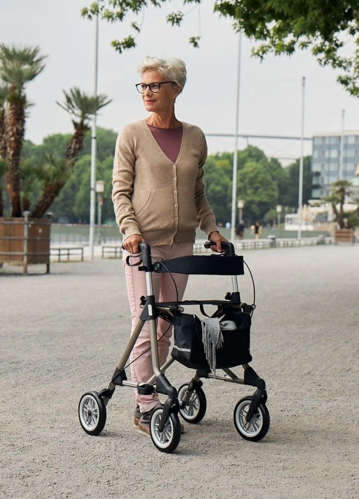 Rollator Elan Plus