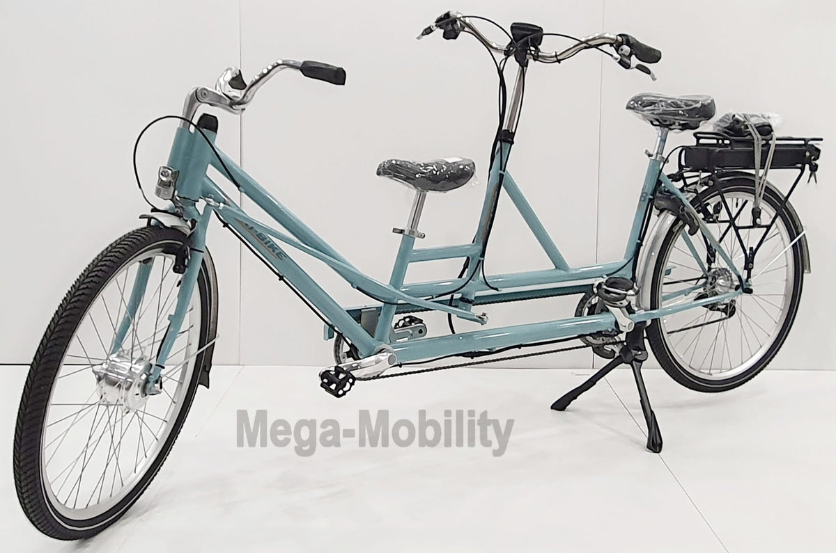 Tweewieltandem met achteraan besturing