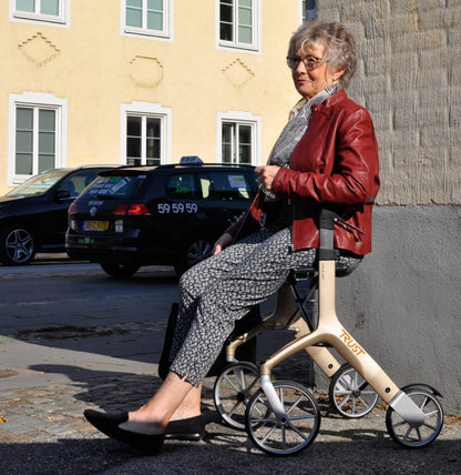 Rollator Trust Care Let's Fly (6,1kg)